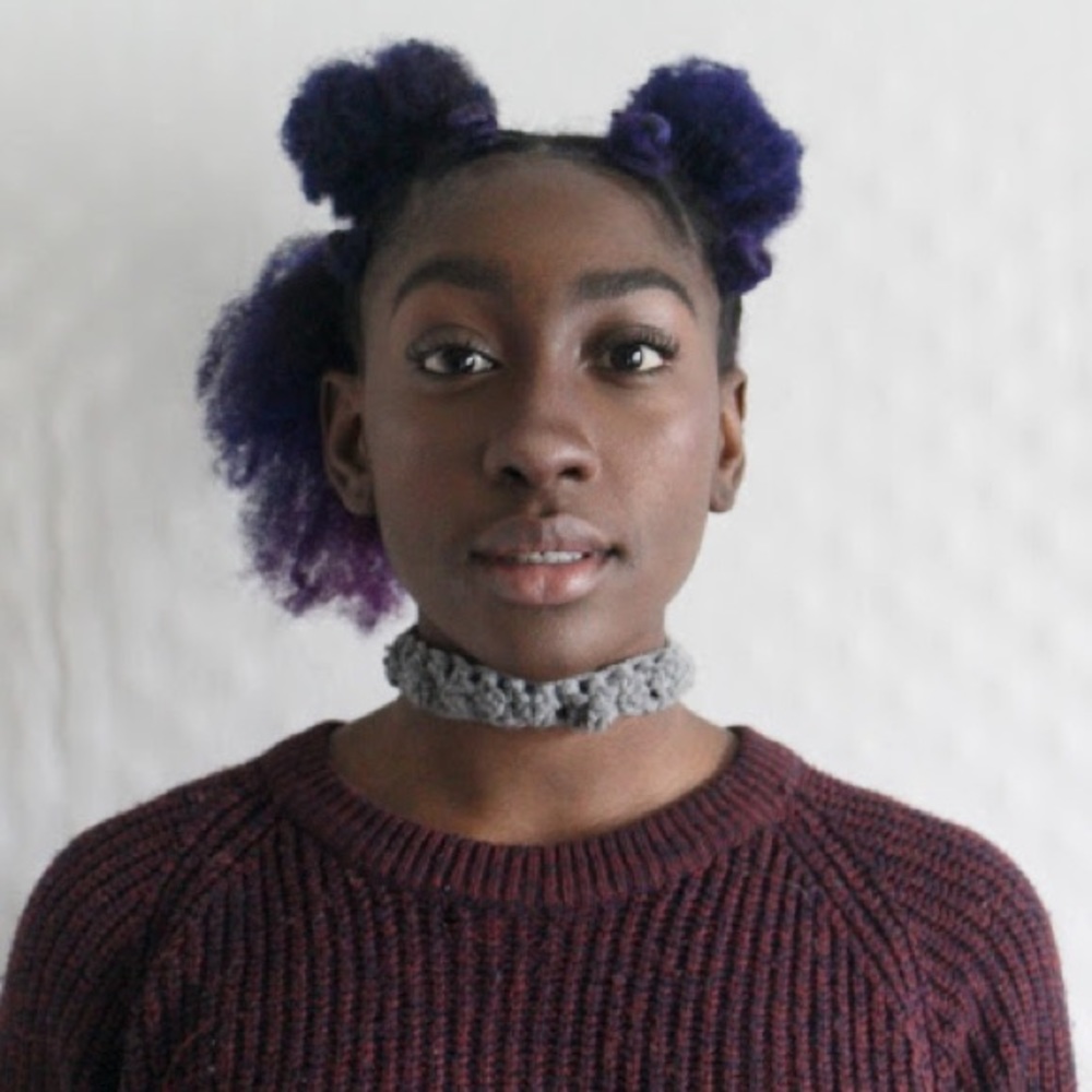 Holiday Edition Choker - Grey Scenes